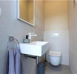 3 bedroom villa with pool, near Zadar, sleeps 8